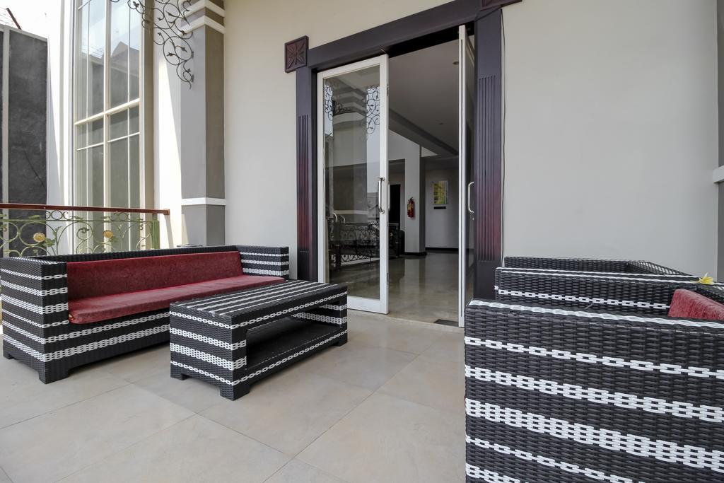 Reddoorz Plus Near Tugu Jogja Yogyakarta Exterior foto